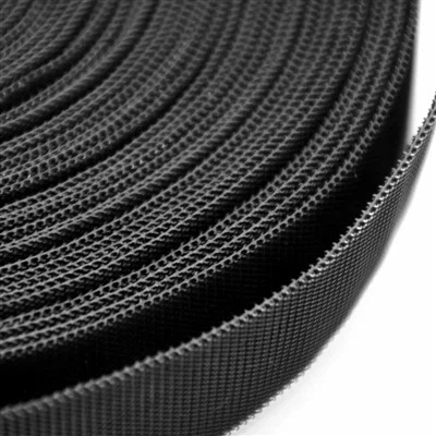 Használható kültéren a speciális horog és hurok?